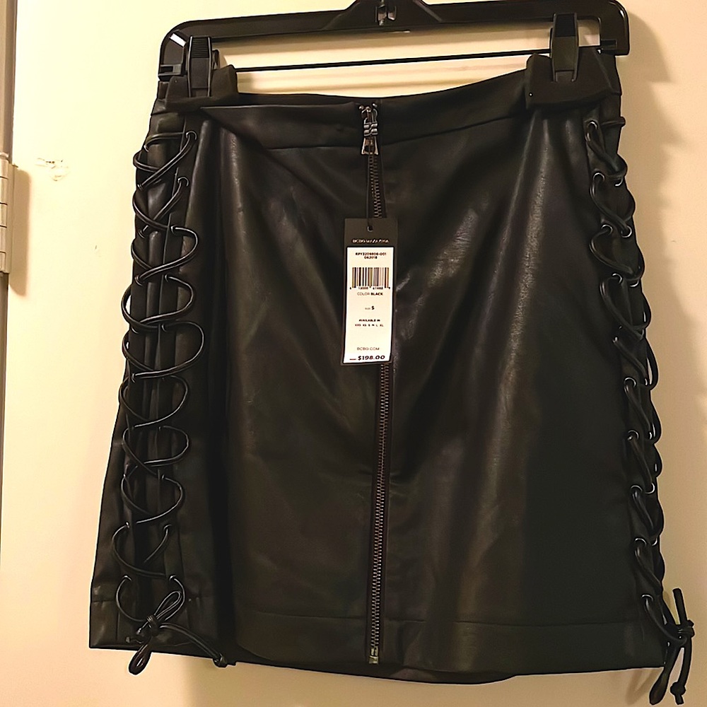 BCBG Maxazria - Black Mini Skirt